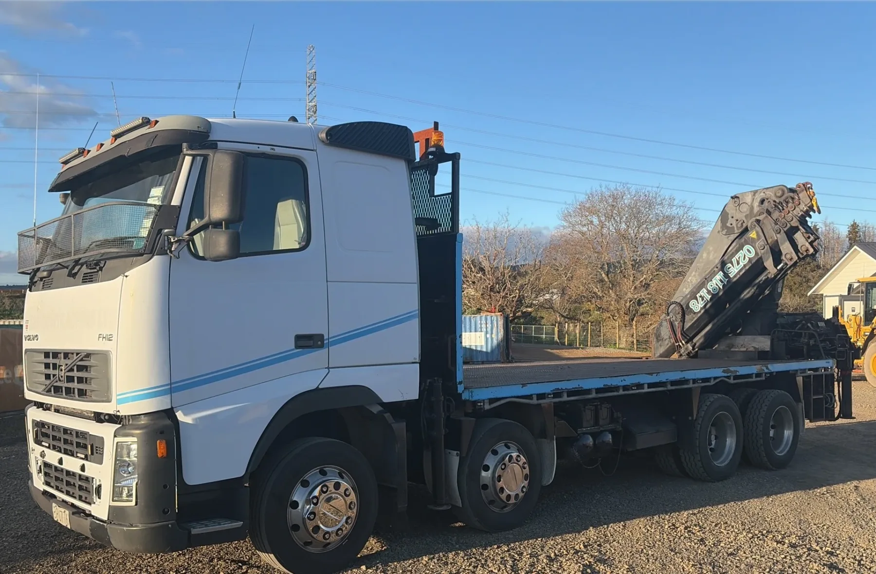 VOLVO FH12 8x4 TWIN-STEER / HIAB 360E-3 2003