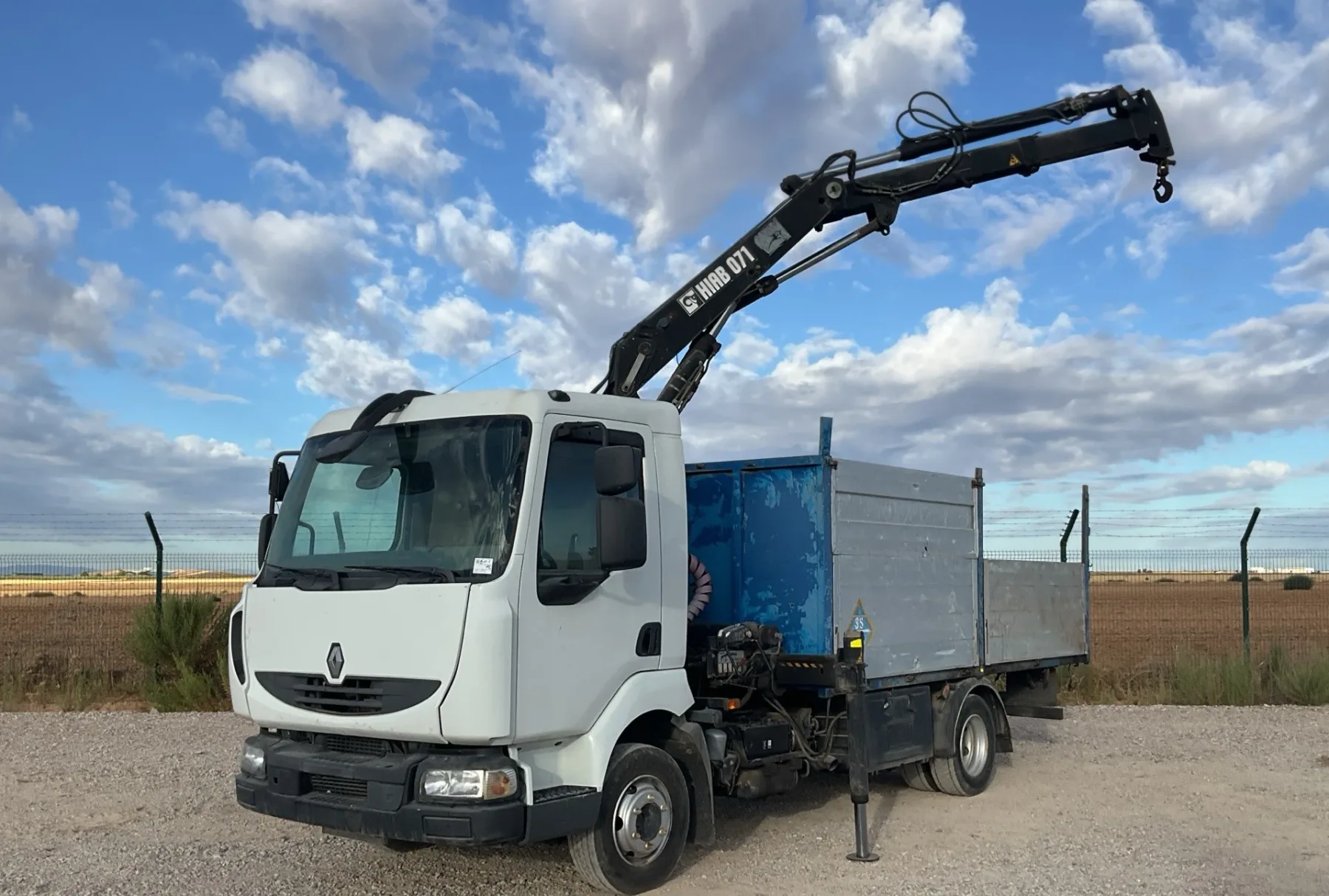RENAULT MIDLUM 190.10 4x2 / HIAB 071AW 2008